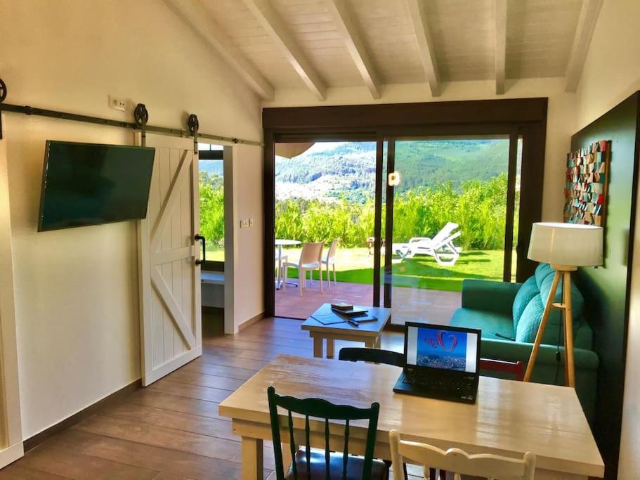 Casa Nueva En Vigo Rural Mos Con Jacuzzi Y Chimenea Para Escapada Romantica 庞特维德拉 外观 照片