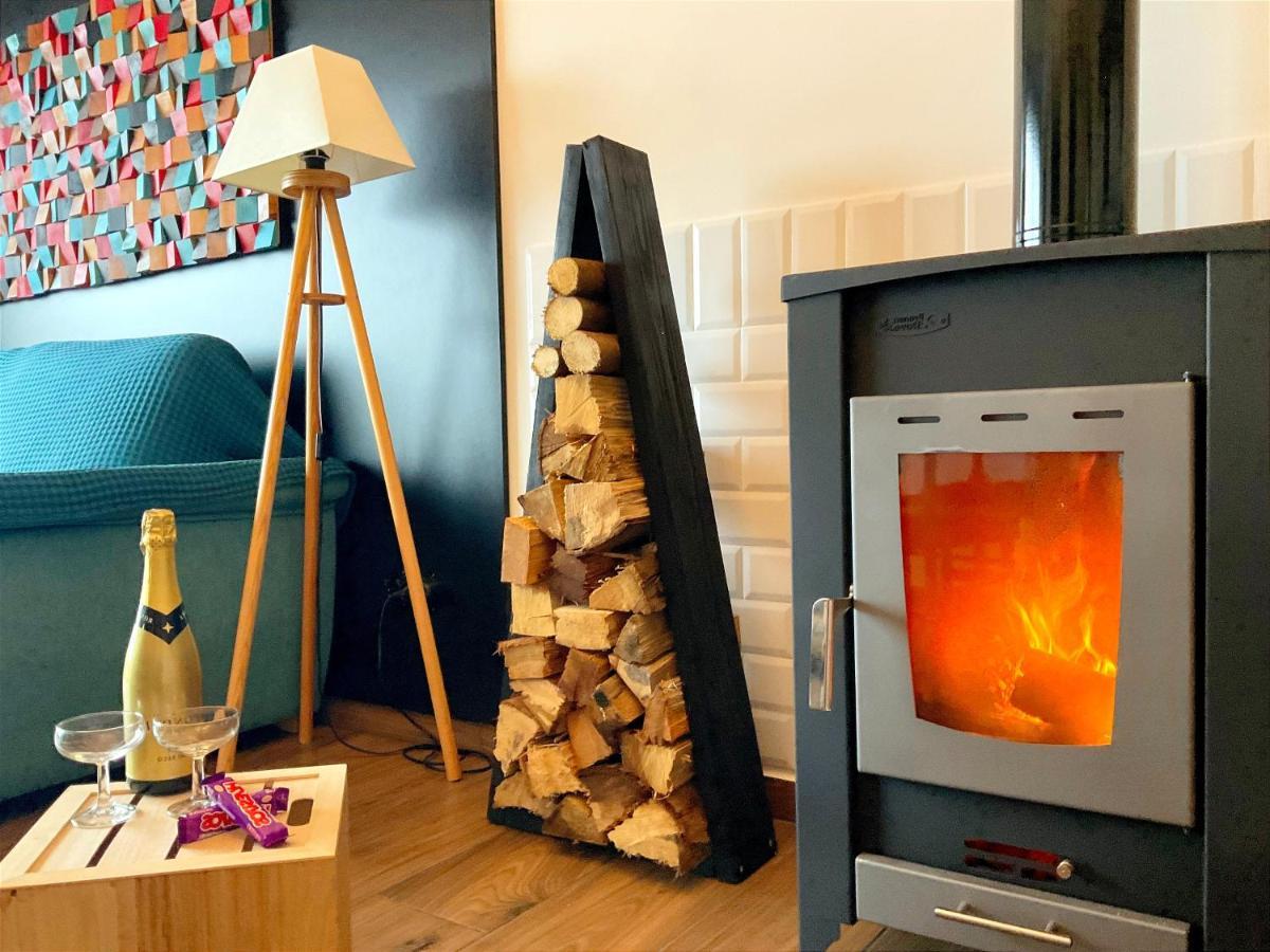 Casa Nueva En Vigo Rural Mos Con Jacuzzi Y Chimenea Para Escapada Romantica 庞特维德拉 外观 照片